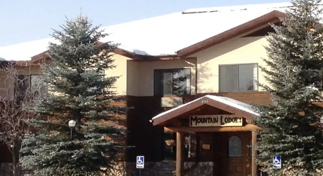 Steamboat Mountain Lodge