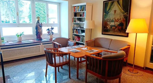 Johannes Schlössl - Gästehaus der Pallottiner am Mönchsberg, Забронировать Отель Отели Окрестностей Зальцбурга по системе «всё включено», рядом с Дворец Мирабель, Всё включено