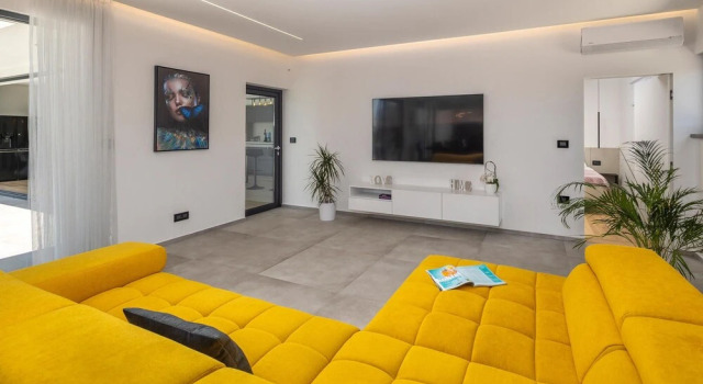 Amazing Home in Medulin With Outdoor Swimming Pool, Wifi and 4 Bedrooms