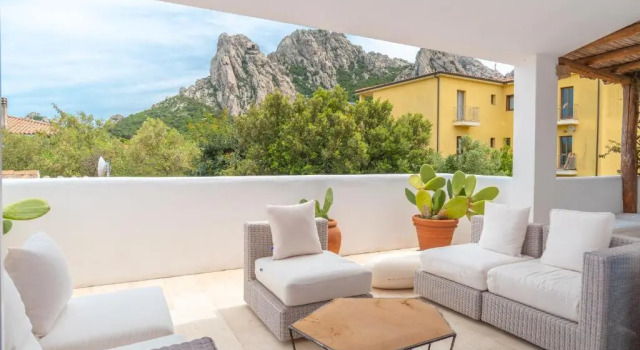 Charming house in San Pantaleo, Book Hotel San Pantaleo Emerald Coast