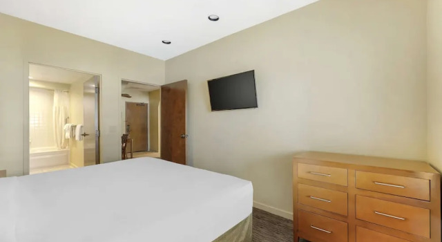 Двухместный люкс c 1 комнатой с балконом Hilton Vacation Club Cancun Resort Las Vegas