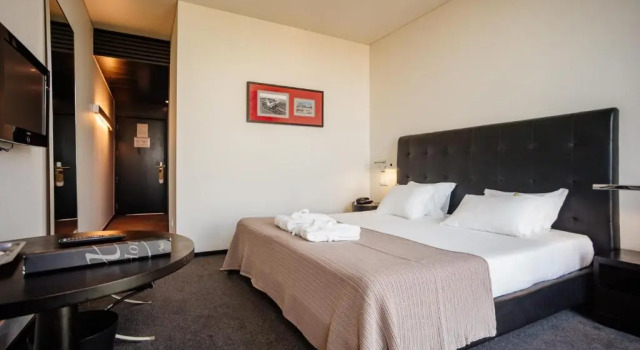 Двухместный номер Standard с видом на горы Axis Viana Business & SPA Hotel