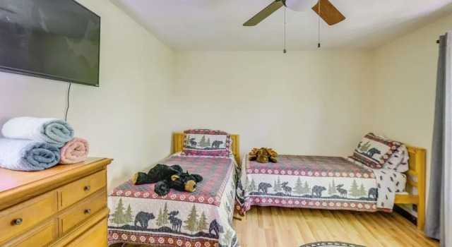 New Hampshire Vacation Rental - Walk to Beach!, จอง โรงแรม Madison นิวแฮมป์เชียร์