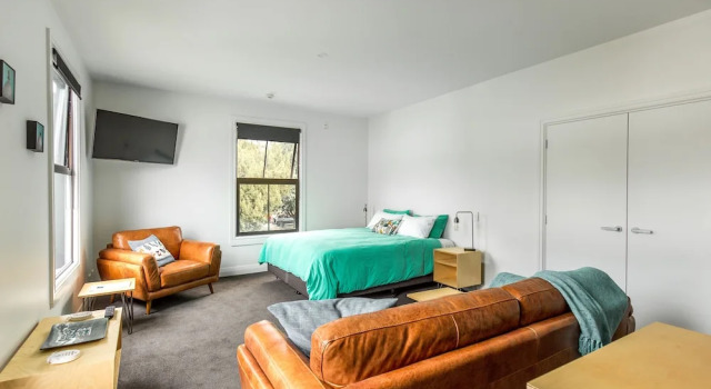 Студия Provincial Apartment 1