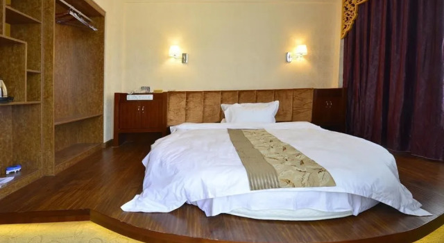 Jingfa Hotel, Buchen Sie Hotel Hotels in Yunnan mit Parkplatz, Parkplätze