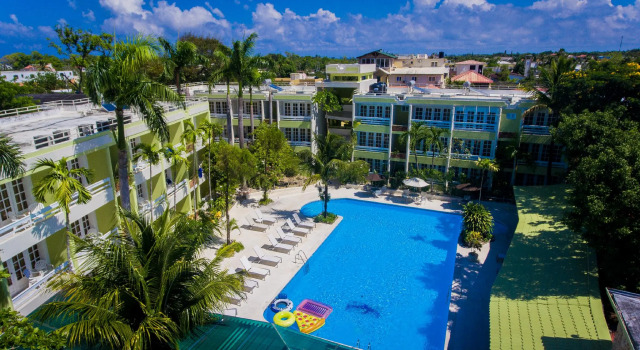 Кровать в общем номере Terra Linda Resort