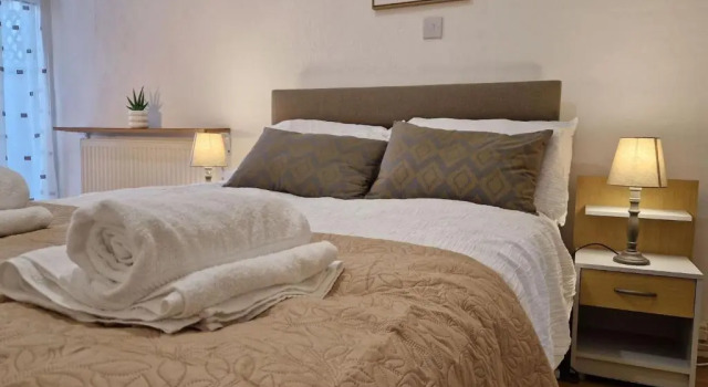 Spacious 1 Br Lincoln City Centre & Amenities, Free Parking, Varaa Huoneisto Asunnot kohteessa Merseyside, Huoneisto