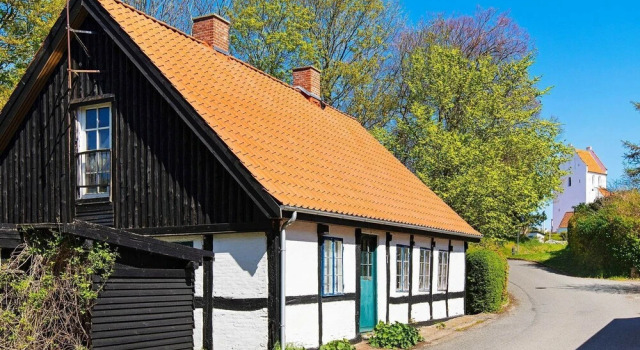 Modern Holiday Home in Kalundborg With Private Whirlpool, Book Feriehus Sommerhuse i Kalundborg, Hytte