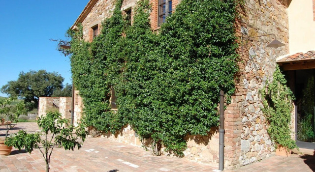 Le Crete, Book Hotel Trequanda Crete Senesi