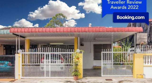 Коттедж Sweet Home With 2 Auto Gates at BM, Penang, Msia