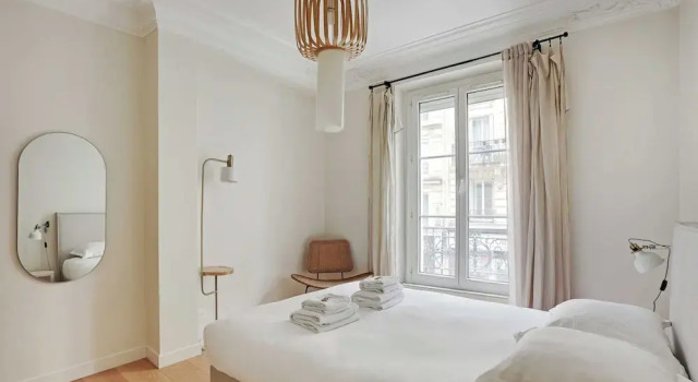 Authentic Apartment - 3br/8p - Clignancourt, Забронировать Апартаменты/квартира Париж Иль-де-Франс, рядом с Монмартр