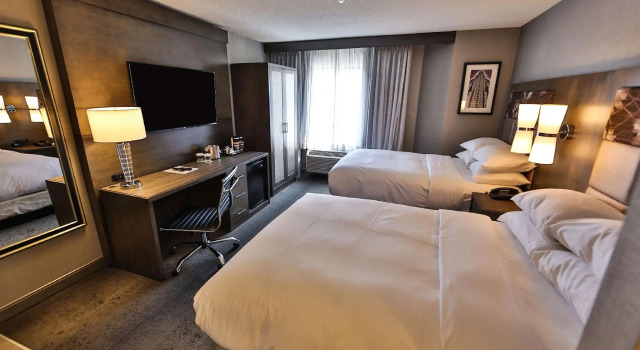Четырёхместный номер Standard DoubleTree by Hilton Atlanta Alpharetta-Windward