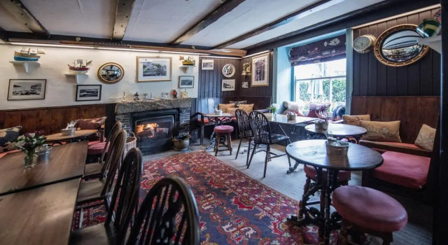 Port Gaverne Hotel, Boek Hotel Saint Endellion Cornwall