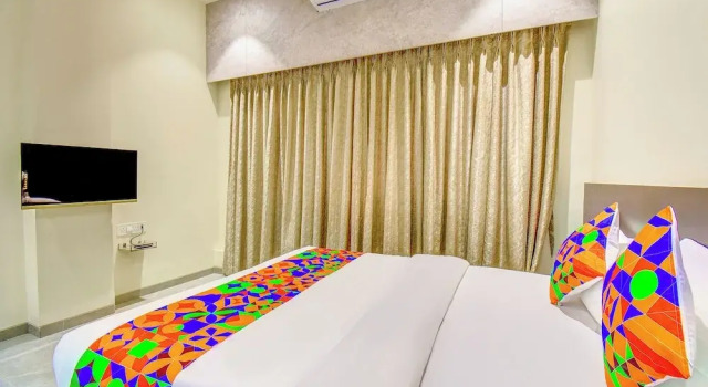 FabHotel Chhappan, Забронировать Отель Отели штата Махараштры 3 звезды, 3*