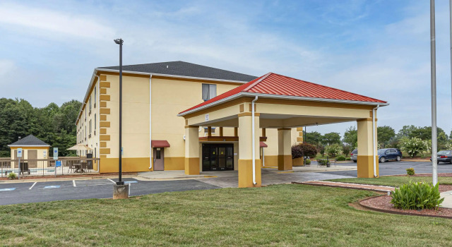 Days Inn Mocksville, Varaa Hotelli Hotellit Mocksville uima-altaalla, Uima-allas