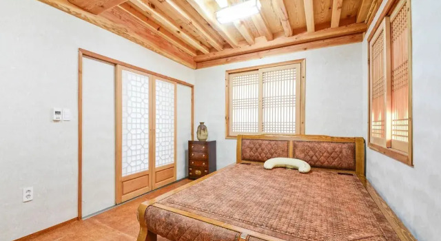 Номер Standard с 2 комнатами Gyeongju HanokHotel Chunchugwan