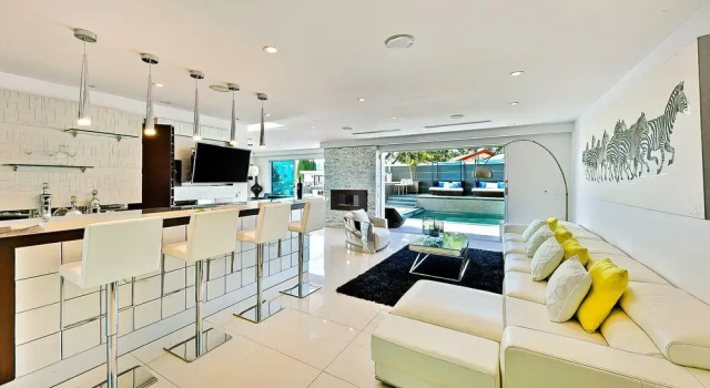 Hollywood Estate With Stunning Views, Забронировать Отель Голливуд Лос-Анджелес