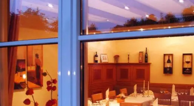 Hotel-Gasthaus Adler, 预订 酒店 绍普夫海姆 Markgräflerland