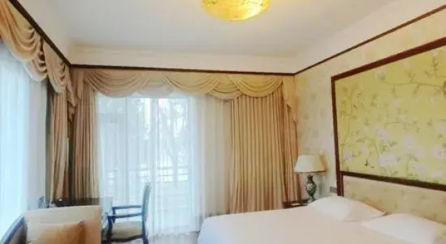 Люкс Beijing Sky-Line Resort
