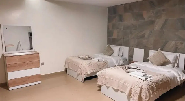 Двухместная студия Comfort Sky Suites East Legon