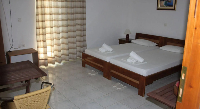123 Armonia Studios, Book Guesthouse Edipsos Evia