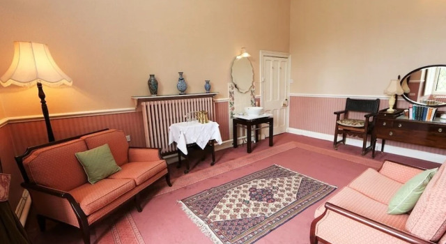 Tower, Book Bed and Breakfast Hoteller i North Wales med parkering, Parkering