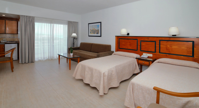 Aparthotel PYR Fuengirola