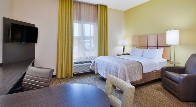 Двухместный люкс Candlewood Suites MORGANTOWN-UNIV WEST VIRGINIA by IHG