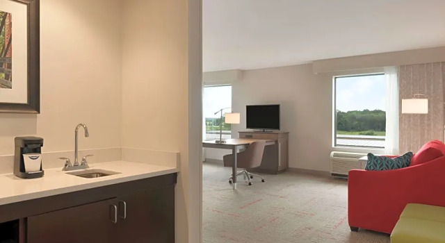 Студия Hampton Inn & Suites Kenosha Pleasant Prairie