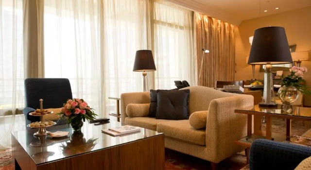 Апартаменты с 3 комнатами с видом на море Phoenicia Residence