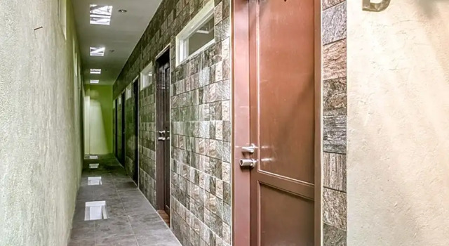 RedDoorz @ Panglima Polim 2, Book Hotel Kebayoran Baru Jakarta