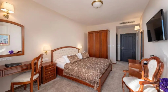 Run of House Hotel Cvita