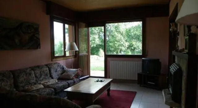 Casa Rural Ellauri, Rezerwuj Hotel Hotele w Baskonia z parkingiem, Parking