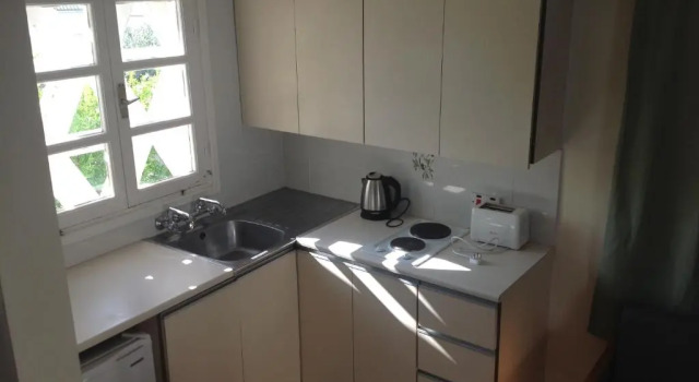 Четырёхместный номер Economy Sea N Lake View Hotel Apartments