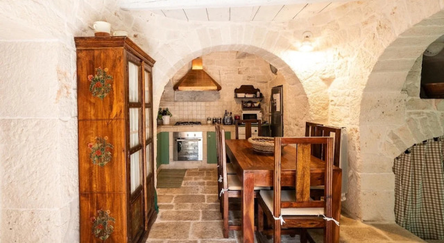 Trulli Nora con piscina, Book Villa Hoteller i Putignano med pool, Swimmingpool