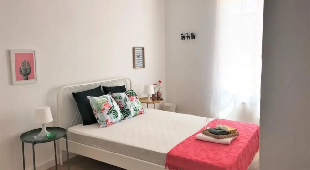 Peralta Beach Relax, Book Guesthouse Hotels in Centro with a Pool, Swimming Pool