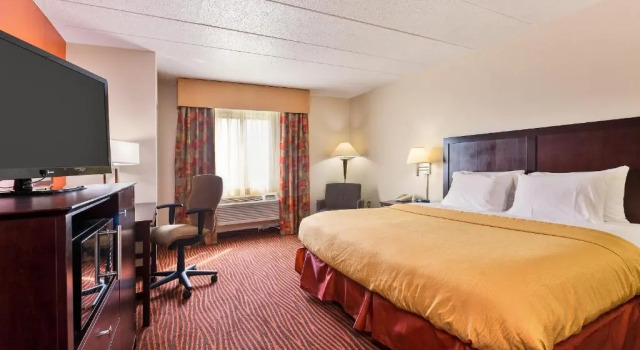 Номер Standard AmericInn by Wyndham Muscatine