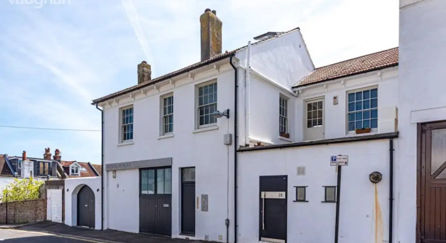 Kemptown 4 Bedroom Coach House 2 Minutes From Sea, Забронировать Отель Отели Исторического графства Суссекса 4 звезды, 4*