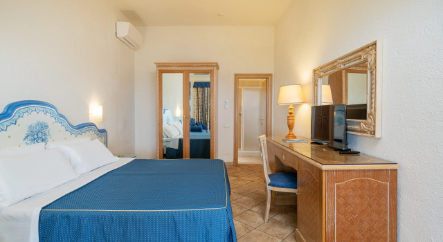 Club Esse Palmasera, Book Hotel Cala Gonone Gulf of Orosei