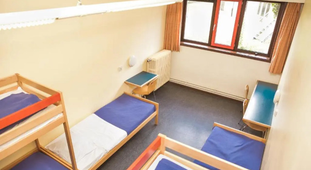 Кровать в общем номере (мужской номер) Hostel Europa