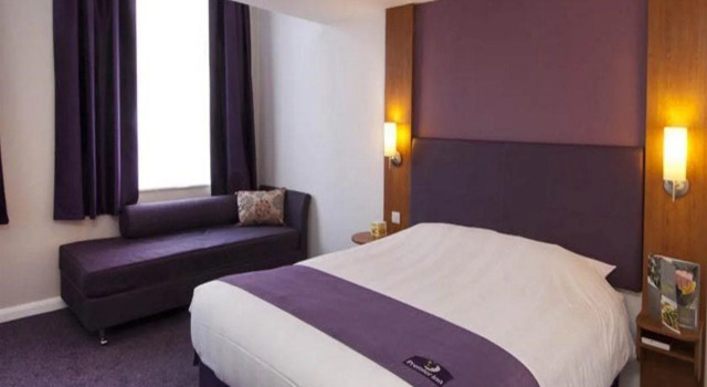 Premier Inn Cardiff West, Забронировать Отель Кардифф Гламорган
