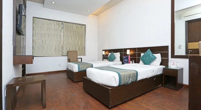 OYO Premium DLF III