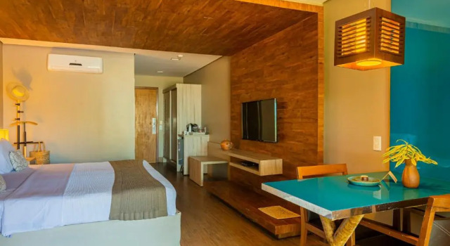 Люкс с видом на бассейн Carmel Charme Resort