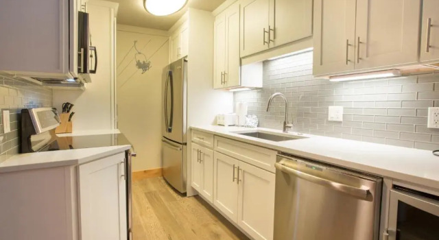 Апартаменты Interlude Condominiums 2-Bedroom Unit 209