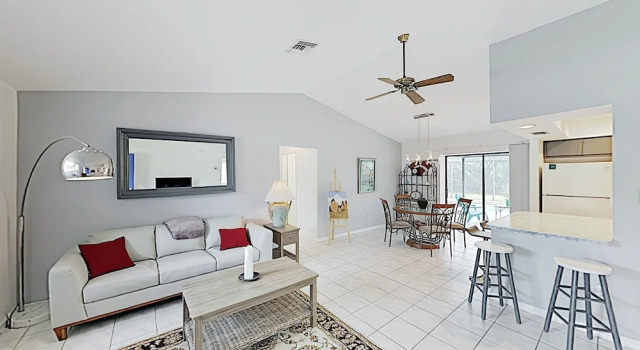 Sparkling W/ Private Lanai & Caged Pool 3 Bedroom Home, Buchen Sie Ferienhaus Englewood Florida