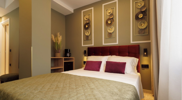 Ernest Suites Psiri