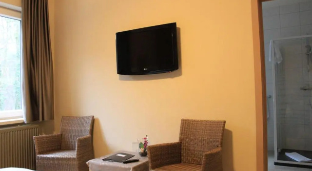 B&B Don Genaro, Rezerwuj Bed and Breakfast Hotele w Bruksela z parkingiem, Parking