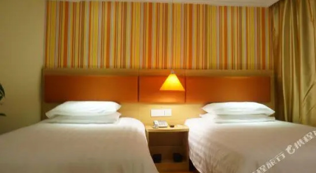 Номер Standard Home Inn Chaoyang Road Wanda Plaza