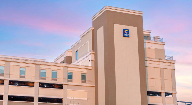 Four Points by Sheraton Newark Airport, Забронировать Отель Ньюарк 