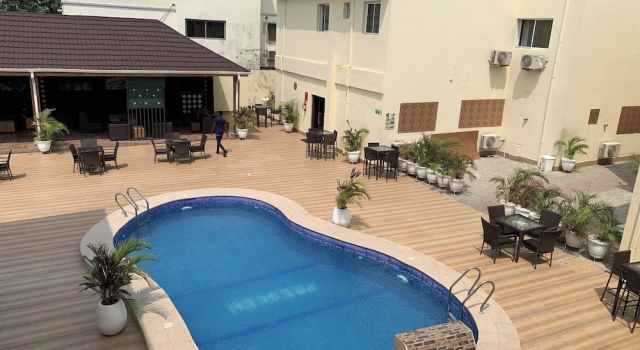 Presken Kuramo Waters, Prenota Hotel Victoria Island , vicino a Bar Beach